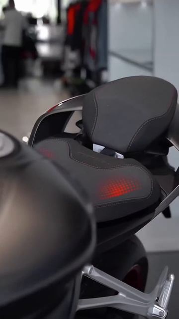 QJ Motor SRK 921 RR 2025 смотреть онлайн