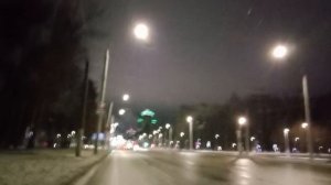 1000011230.mp4.  " помню снежинки , как кружились в тёмном небе...