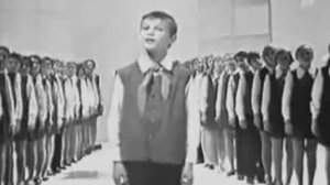 Пусть бегут неуклюже. Сергей Парамонов.