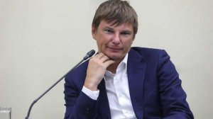 Суд удовлетворил иск Аршавина об уменьшении алиментов Барановской