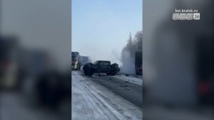 Два легковых автомобиля и грузовик столкнулись неподалёку от жилого района Порожский