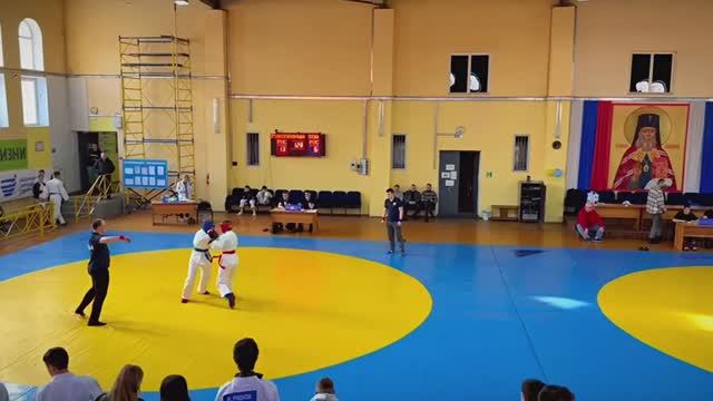 Во Ржеве прошел турнир по рукопашному бою, посвящённый Дню образования Тверского СОБР -ВОЛК- смотреть онлайн