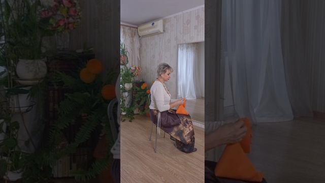 Сидячая работа?  Береги себя  делайте эти упражнения прямо на рабочем месте.