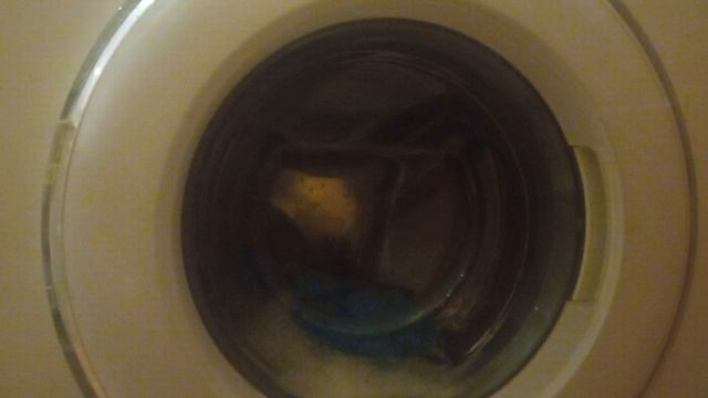 стирка 2 полотенца и 1 тряпки Самсунг на программе:Ежедневная 60'с 1200 об/мин смотреть онлайн