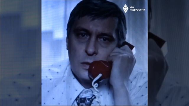 Иногда единственный правильный ответ – положить трубку! смотреть онлайн