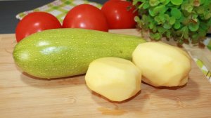 Кабачок и две картошки, никакого мяса не нужно. Дешево и вкусно!
