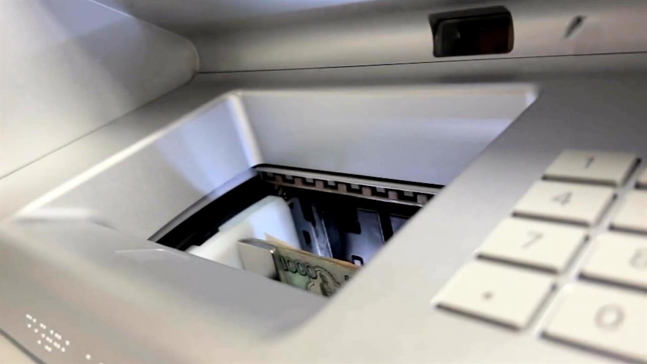 Что делать при блокировке перевода и как этого не допустить: объясняют эксперты смотреть онлайн