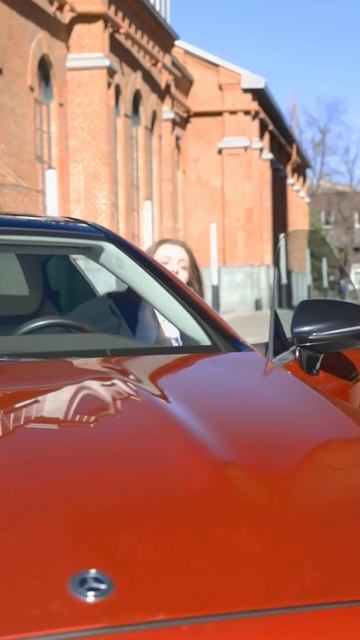 Красивая девушка и Mercedes-Benz E-Class Coupe AMG E200 MercedesBenz AMG EClass E200 АМГ Girls