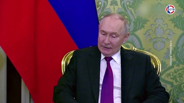 Президент Владимир Путин провел встречу с Ахмедом Шараа смотреть онлайн