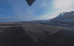 Летчик Су-25 ВВС Украины снял последние кадры своей жизни перед ударом российской авиаракетой Р-37М