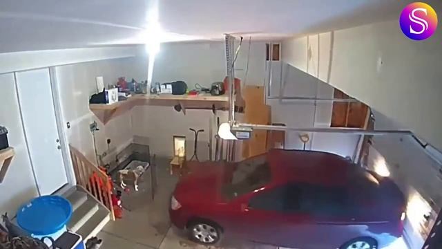 📹 Самые забавные сбои в работе камер видеонаблюдения. Видео из интернета. смотреть онлайн