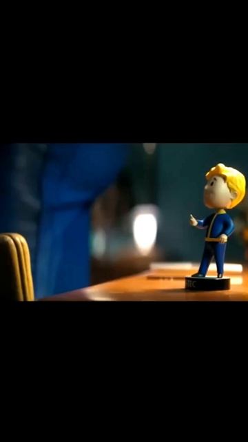 Про разницу визуальных стилей двух сезонов Фаллаута смотреть онлайн