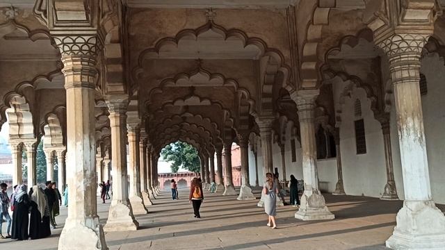 Резьба по мрамору в Красном форте смотреть онлайн