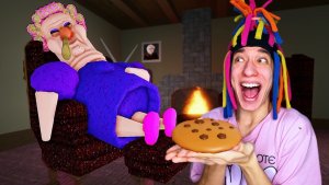 КИТАЙКА И ПОБЕГ ОТ ЗЛОЙ БАБУШКИ В ROBLOX!