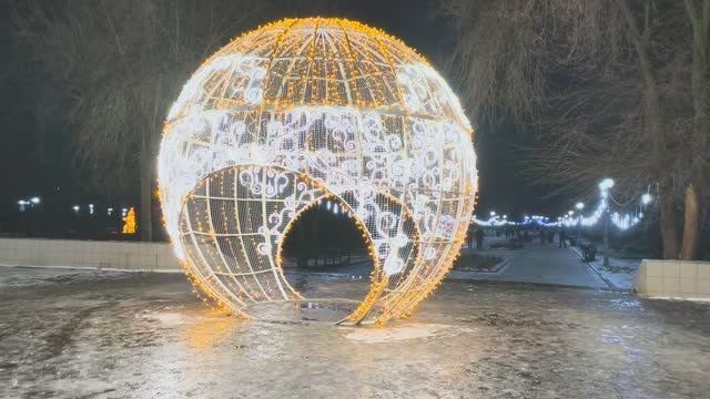 HDR PLUS Луганск Новогодний Парк Горького на Рождество Христово №2 смотреть онлайн