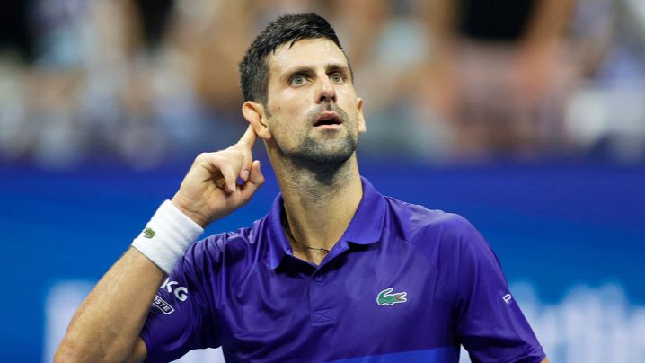 Музетти снялся с матча Australian Open против Джоковича, ведя 2:0 по сетам смотреть онлайн