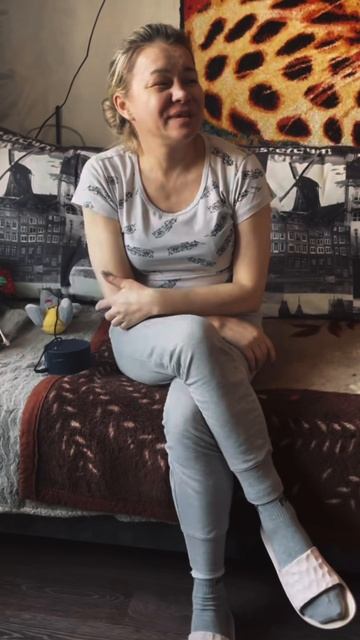 ДО СЛЁЗ! ОНИ ПРОЖИВАЮТ КАЖДОЕ СЛОВО... ИРИШКА ЧИКИ ПИКИ И БЕЗУМНЫЙ ПАША РАСЧУВСТВОВАЛИСЬ смотреть онлайн