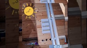 1000047223.mp4 (Собака наблюдает за устройством лестницы на 2 этаж в доме А-фрейм)