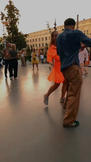 ЕВГЕНИЙ ПАПУНАИШВИЛИ ТАНЕЦ