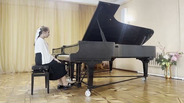 И.С. Бах Двухголосная инвенция Фа мажор, И. Крамер Этюд 17 Ре мажор смотреть онлайн