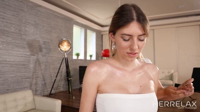 Blonde Bombshell смотреть онлайн