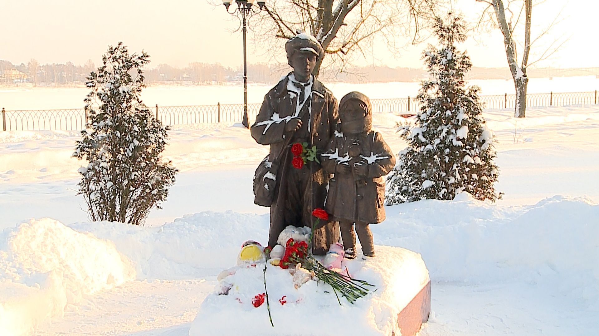 (Рыбинск-40) ДЕНЬ СНЯТИЯ БЛОКАДЫ ЛЕНИНГРАДА смотреть онлайн