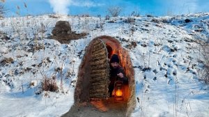 Строю уютную и потайную землянку с теплой постелью и полом с подогревом. Бушкрафт зимой