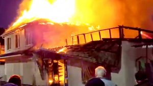 ГОРЕ У РОДИТЕЛЕЙ... СГОРЕЛ ДОМ!