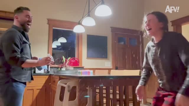 America′s Funniest Home Videos. Cooking Fails That Are HILARIOUS смотреть онлайн