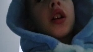 у нас дома отключили отопление? к Милане приехала Карина?