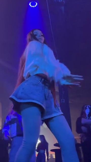 #rave #dance #techno #edm #twitchstreamersdancing #dancemusic смотреть онлайн