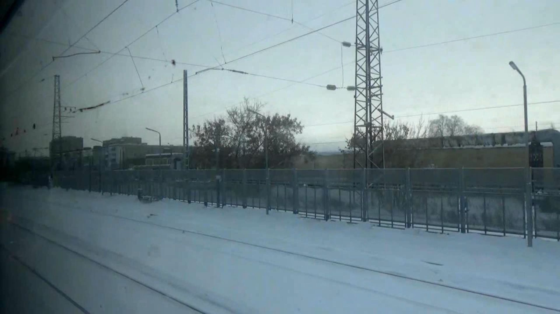 Прибытие на станцию Дзержинск на пригородном ЭД9М-1026 "Ковров-Н.Новгород" смотреть онлайн