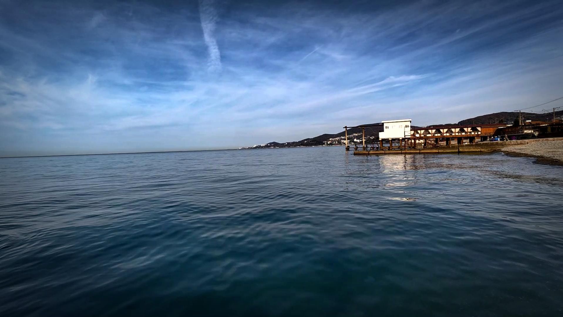 УТРО 💖ИМЕНИННИЦЫ: ОТ БЛИКОВ ДО МЕДУЗ! МОРСКИЕ ГОЛУБИ! АДЛЕР В НОЯБРЕ 2025. смотреть онлайн