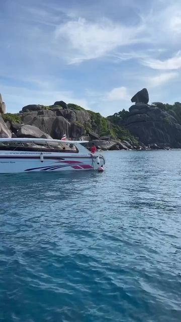 🌞⛱️Ничего особенного, просто солнечный день на одном из красивейших пляжах Таиланда.🌴СИМИЛАНЫ🥥 смотреть онлайн