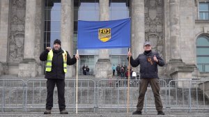 Die neue DDR; Für eine bessere Zukunft richten wir die Heimat auf!