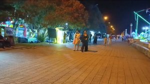 Сухум, вечерняя прогулка по набережной Диоскуров 22.07.2025.