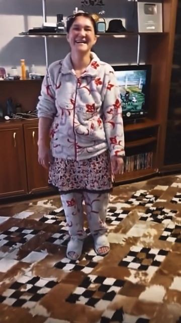 ОХ ЭТА ВАЛЯ! ОЛЕГ МОНГОЛ НЕ МОЖЕТ ОСТАНОВИТЬСЯ СО СМЕХУ! смотреть онлайн