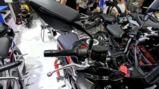 Мотоциклы HUAHENG. Выставка CFAIR. Часть 41. смотреть онлайн