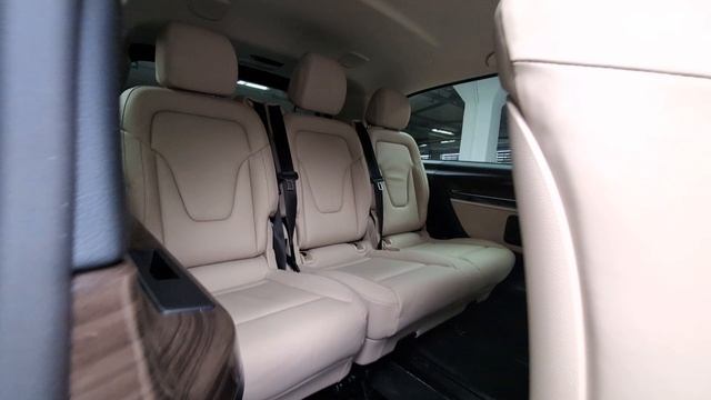 Mercedes-Benz V 300 d EL 4MATIC смотреть онлайн