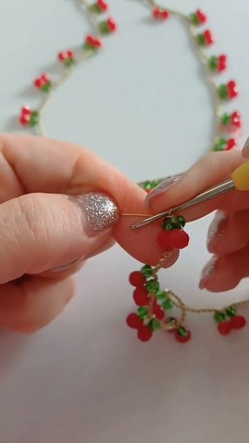 Летние бусы с ягодками смотреть онлайн