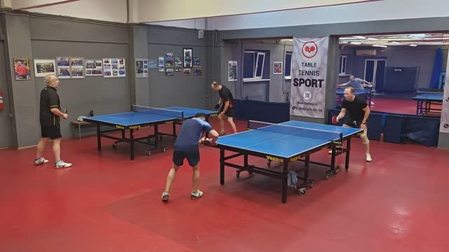 Звергздин А. (692) - Ким А. (653) настольный теннис 27.01 Малиновый 400+ турнир СПб смотреть онлайн