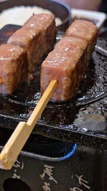 Русские в японском ресторане Gyukatsu на о. Боракай, Филиппины смотреть онлайн