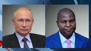 Владимир Путин по телефону поздравил президента ЦАР с победой на выборах.