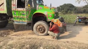 Пакистан Удар Глубокую Яму Разрушил сломаю The Impact of the Deep Pit Destroyed I'll break it