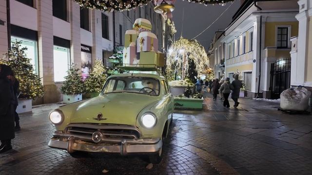 Праздничная Москва на Рождество прогулка по Тверской площади и Столешникову переулку 🌆🎄❄️ смотреть онлайн