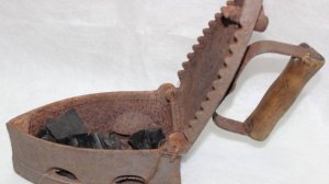 Как у нас появился первый утюг в нашем хозяйстве.