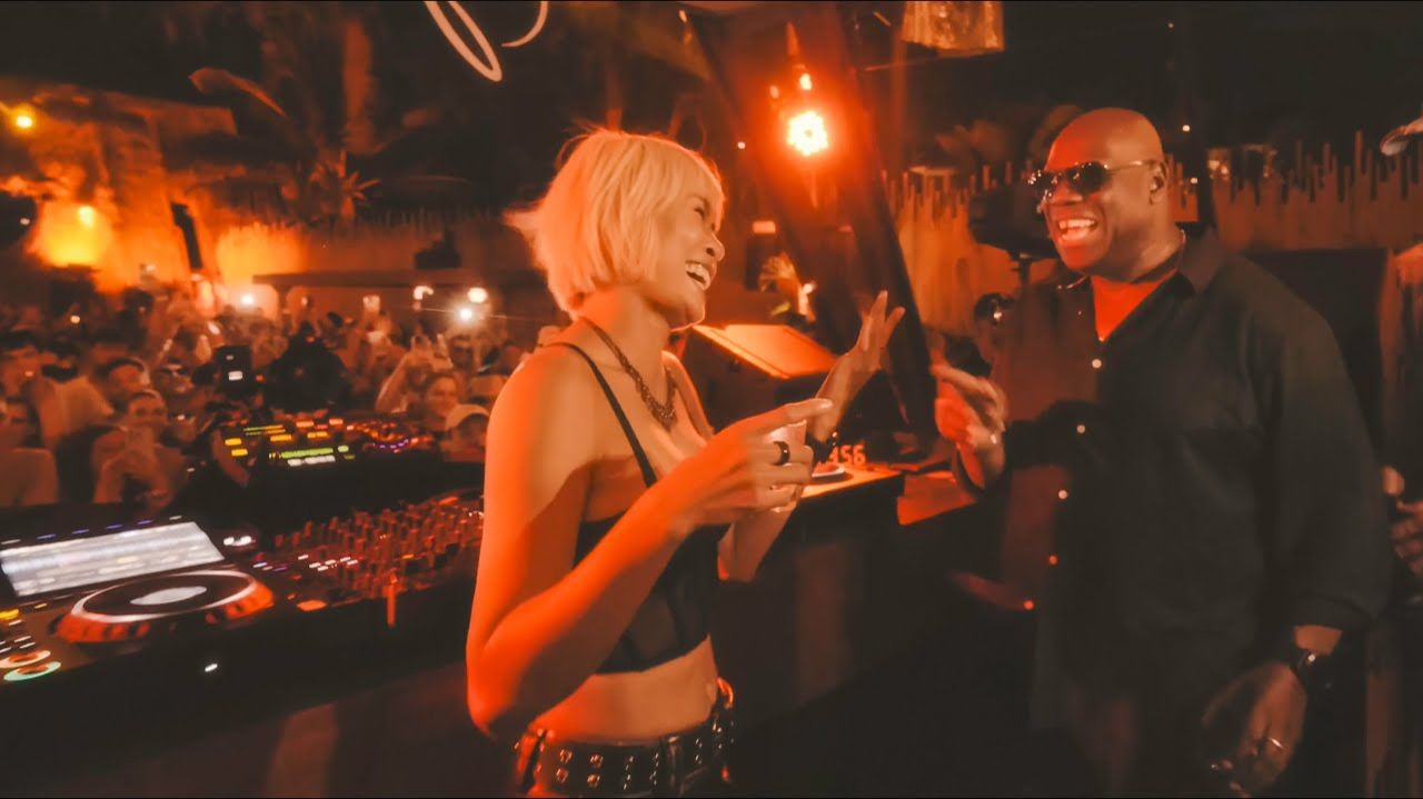 Nakadia - Live @ Cafe Del Mar Phuket [08.01.2026] смотреть онлайн