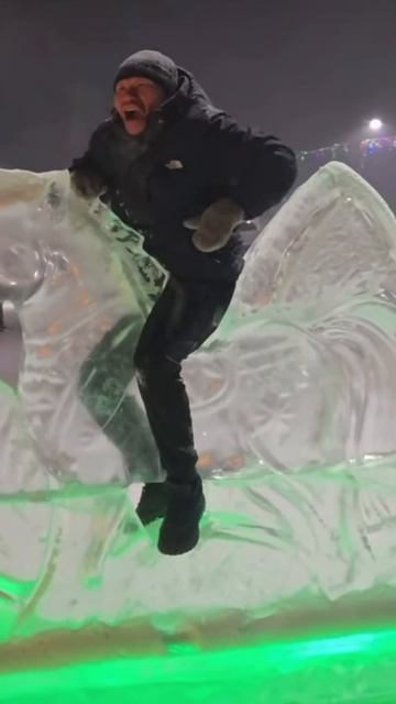 ВЕСЕЛЬЧАК ОЛЕГ МОНГОЛ ОСЕДЛАЛ КОНЯ смотреть онлайн