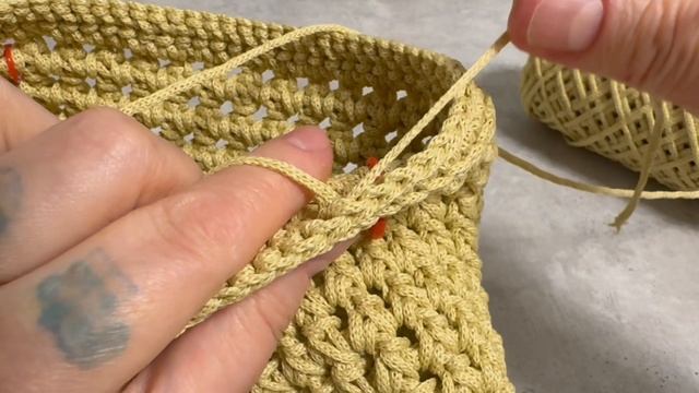 Подробный мастер-класс по вязанию сумки «Челси» крючком из полиэфирного шнура 2мм смотреть онлайн