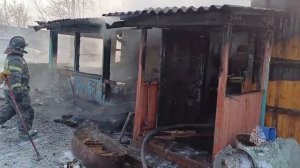 Мать вышла за углем на несколько минут: на пожаре в Минусинске погиб ребенок